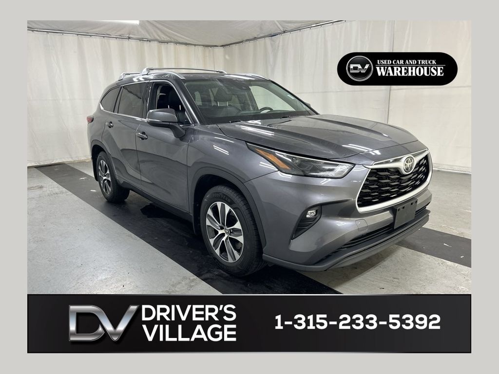 Used 2022 Toyota Highlander XLE SUV