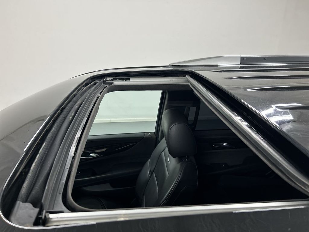 2020 Cadillac Escalade Platinum - Photo 19