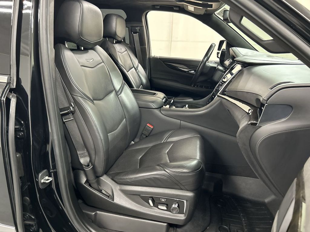 2020 Cadillac Escalade Platinum - Photo 23