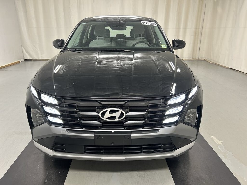 Certified 2025 Hyundai Tucson SE SUV