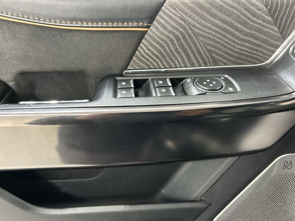 2022 Ford F-150 Platinum - Photo 11