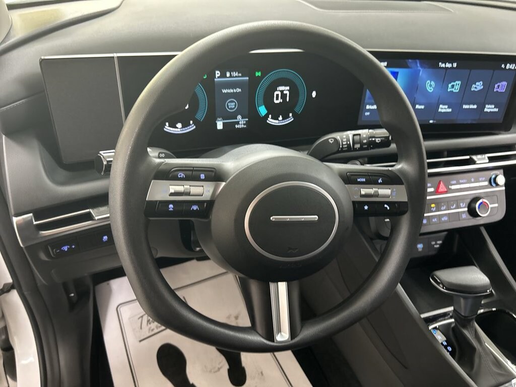 Certified 2025 Hyundai Tucson SE SUV