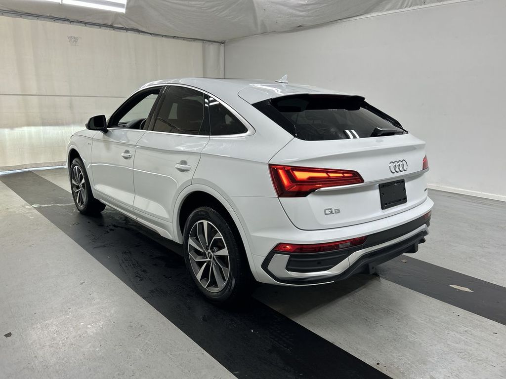2024 Audi Q5 Sportback Premium - Photo 8