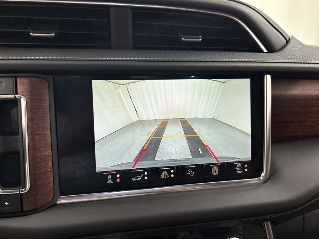 2023 GMC Yukon Denali Ultimate - Photo 14