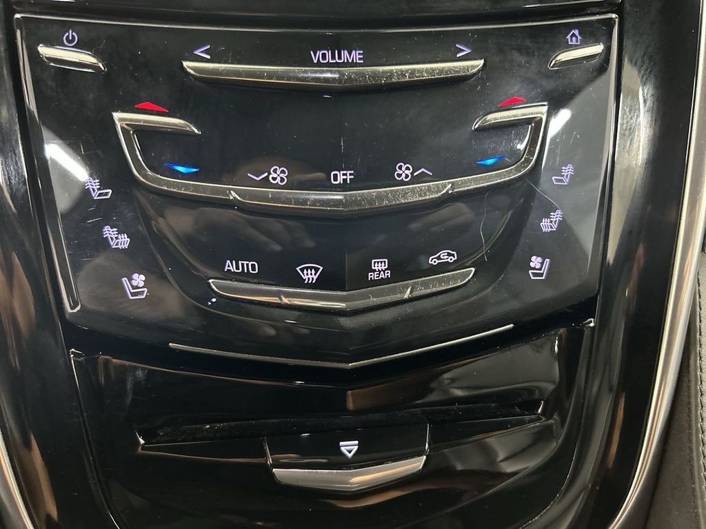 2020 Cadillac Escalade Platinum - Photo 16