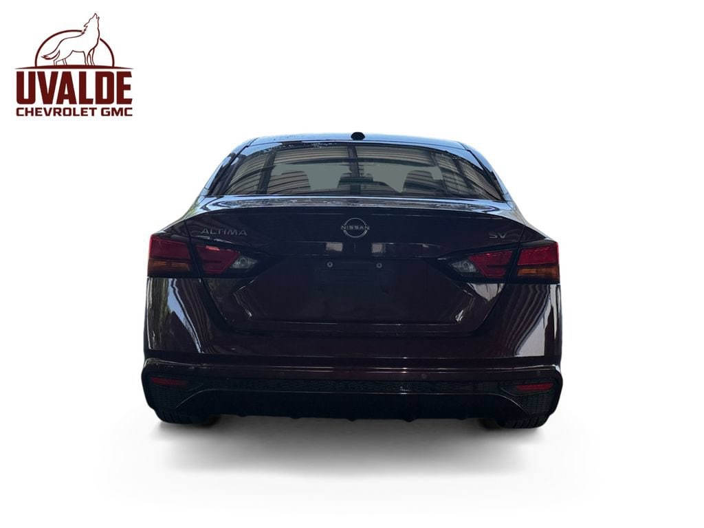 Used 2024 Nissan Altima 2.5 SV Sedan