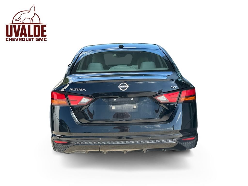 Used 2024 Nissan Altima 2.5 SV Sedan