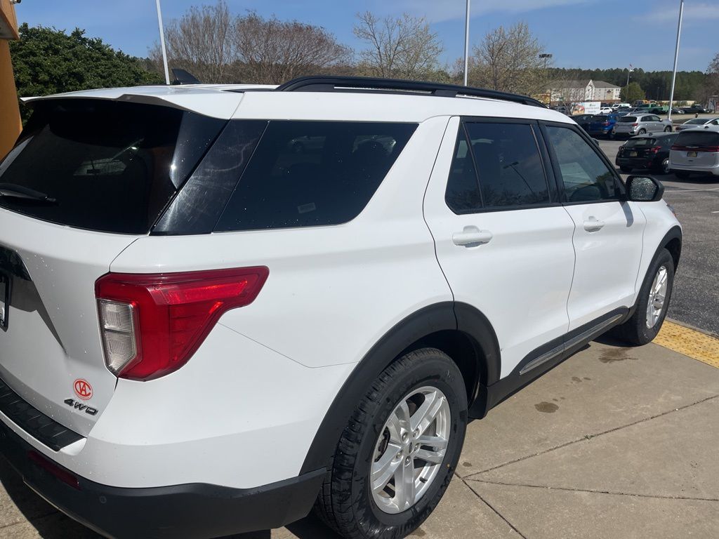 2023 Ford Explorer XLT - Photo 4