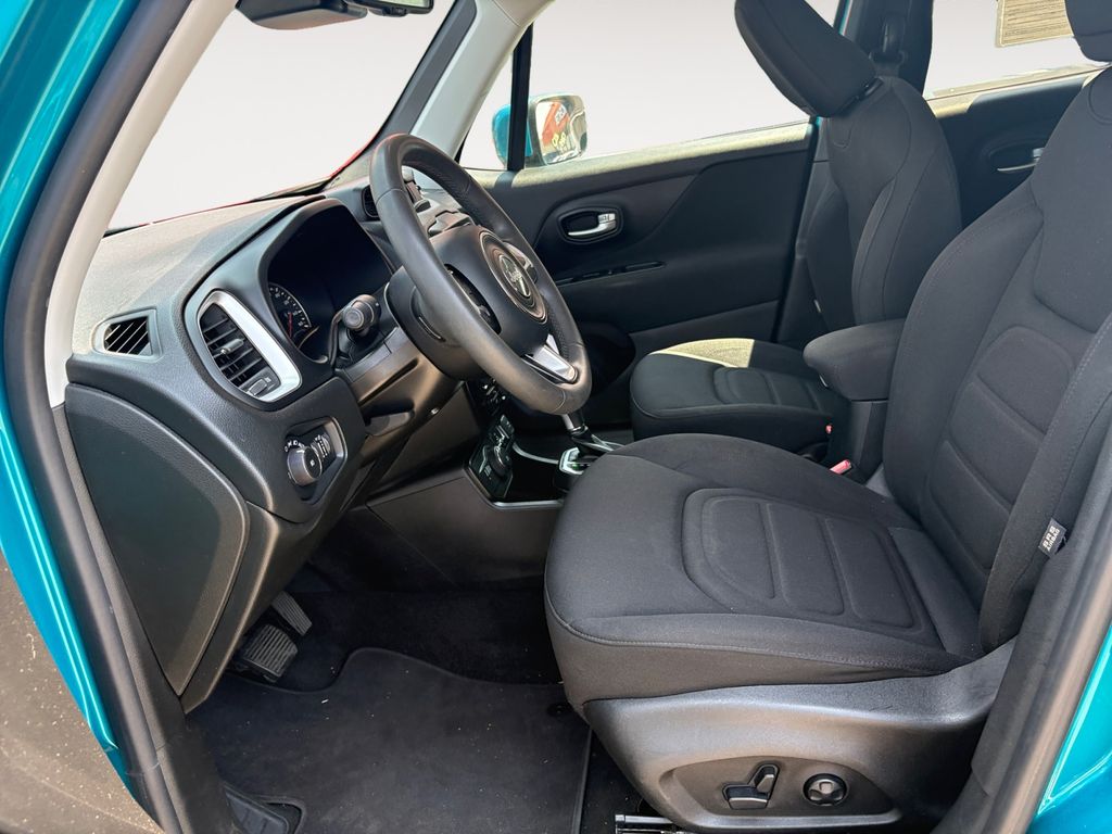2019 Jeep Renegade Latitude - Photo 9