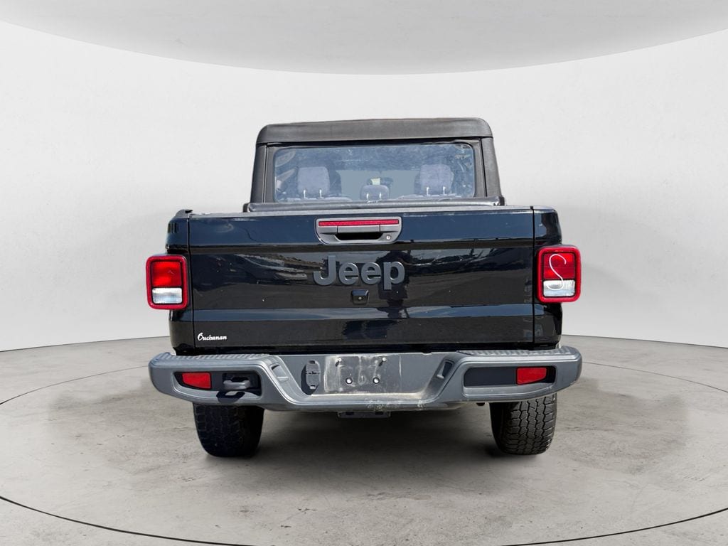 Used 2023 Jeep Gladiator Sport Truck