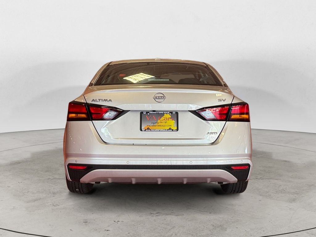 2024 Nissan Altima SV - Photo 4