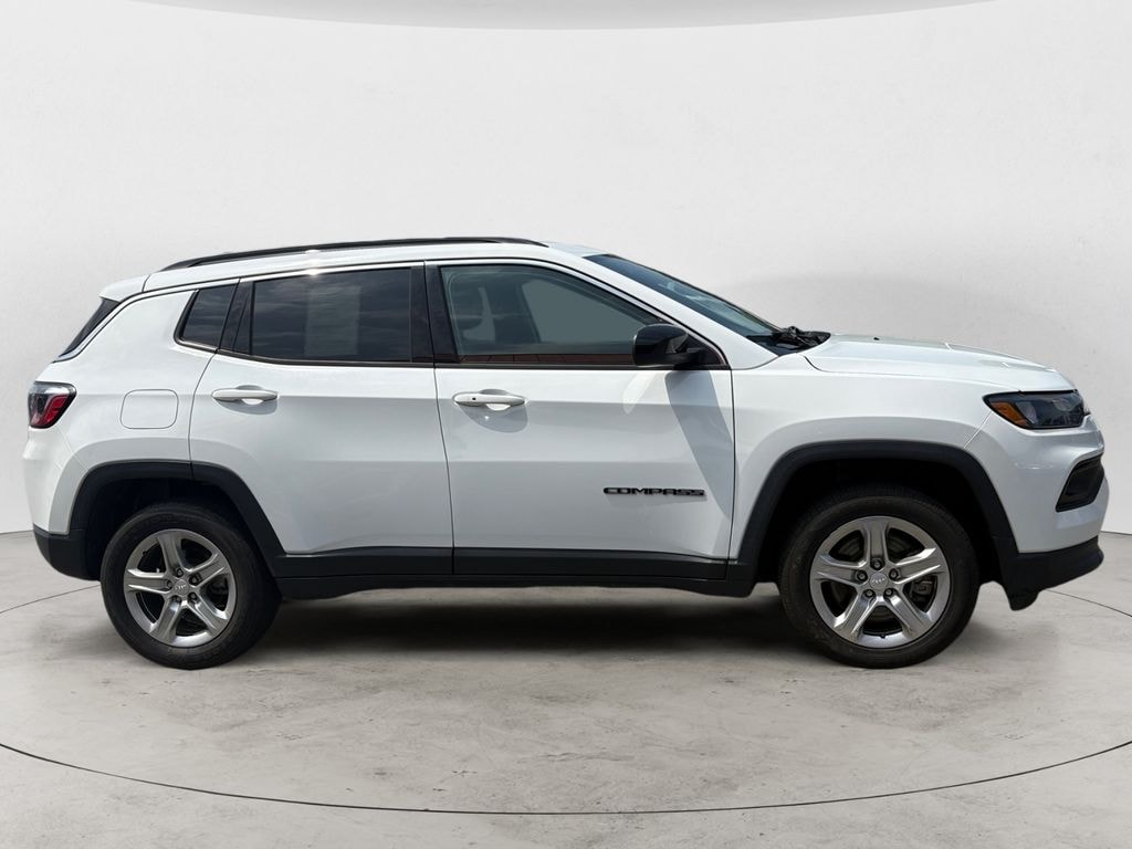 Used 2023 Jeep Compass Latitude SUV