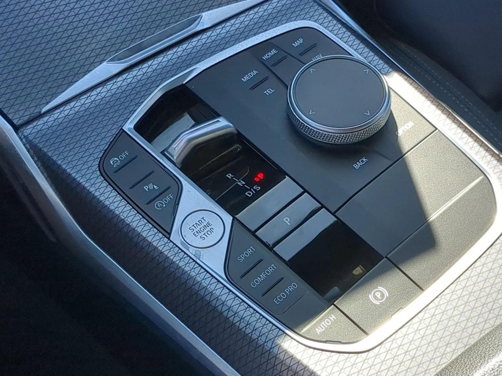 2026 BMW 3 Series 330i - Photo 12