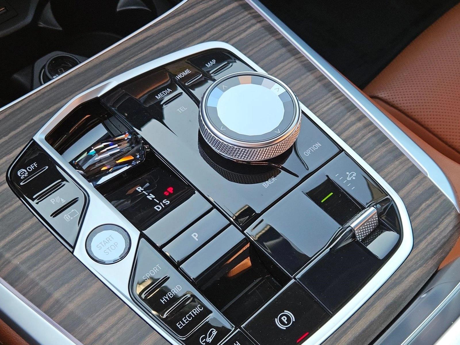 2026 BMW X5 50e - Photo 12