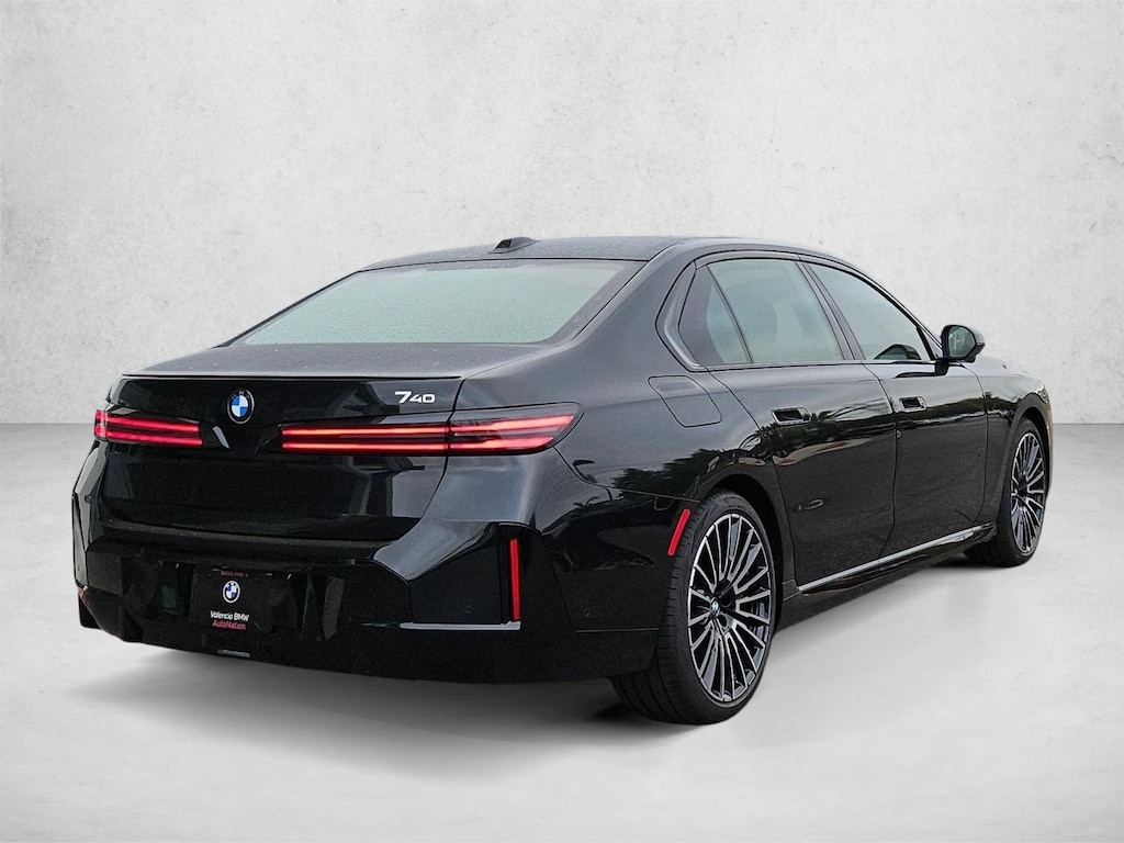New 2027 BMW 740i Base Sedan