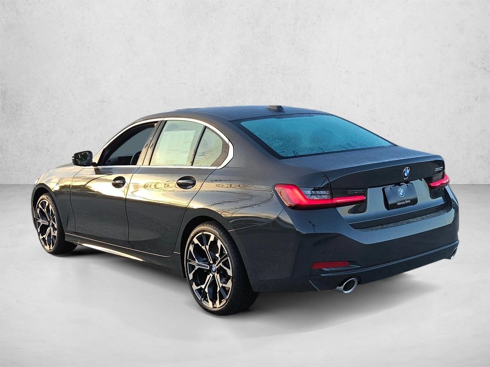 2026 BMW 3 Series 330i - Photo 9