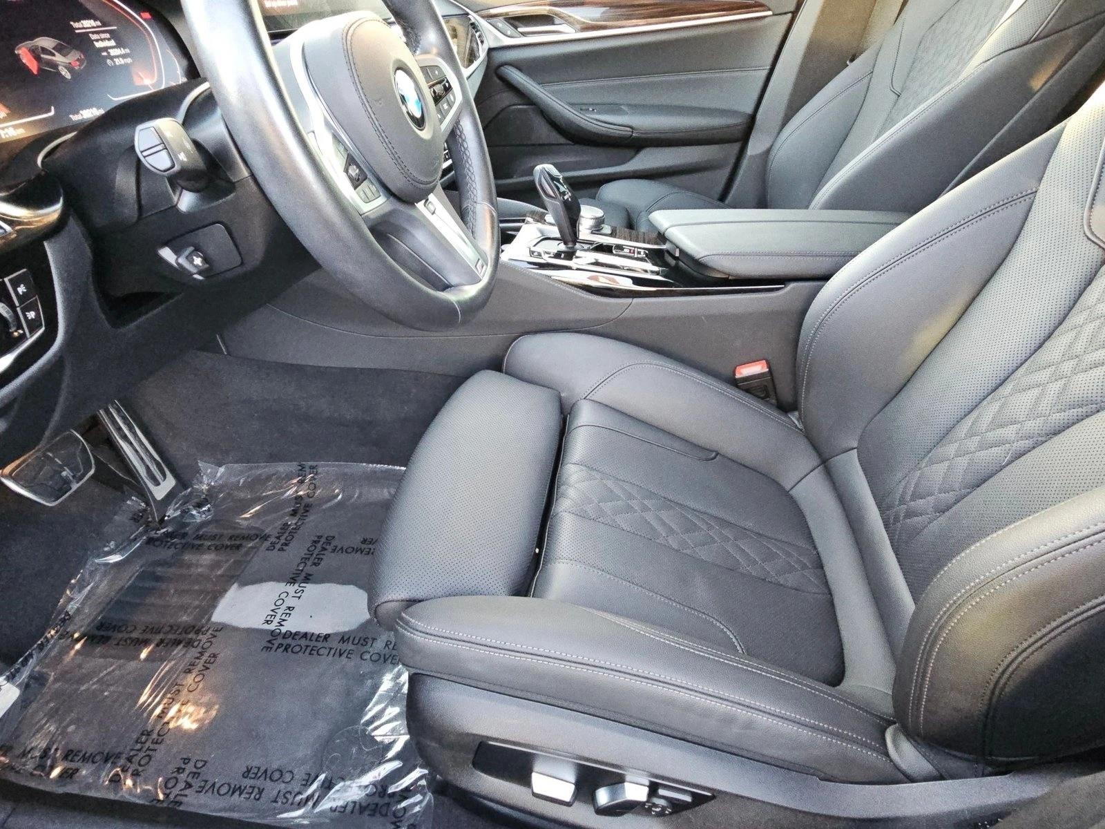 2023 BMW 5 Series 530i - Photo 17