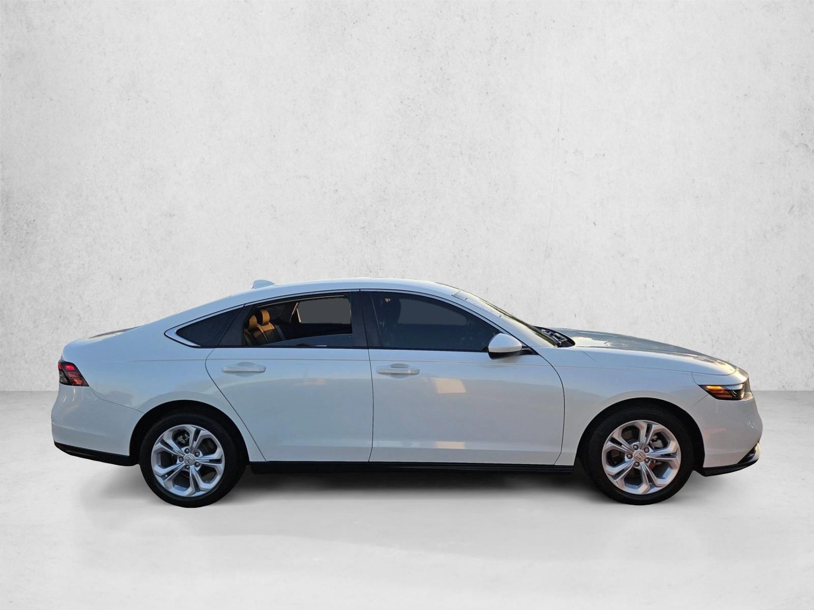 2024 Honda Accord LX - Photo 4