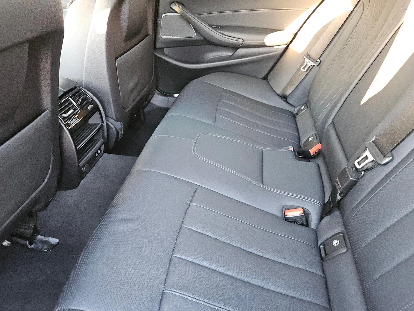 2023 BMW 5 Series 530i - Photo 20