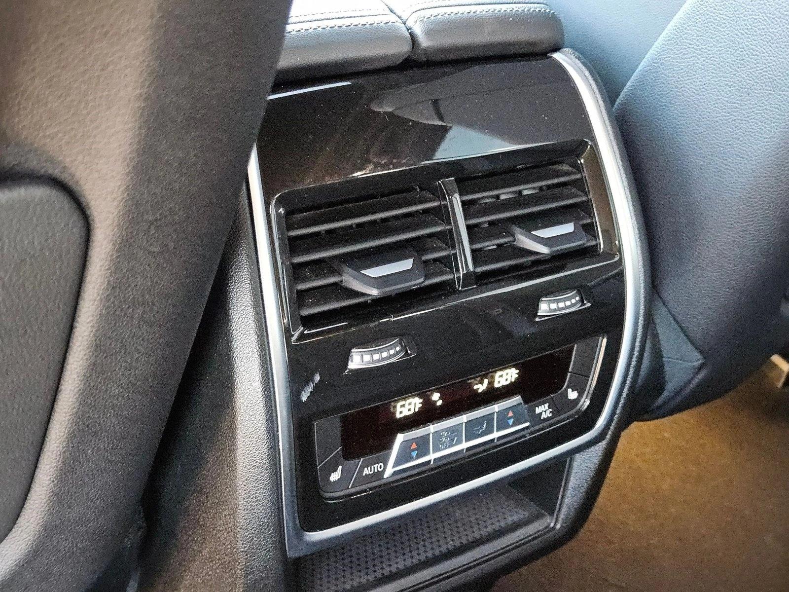 2024 BMW X5 M60i - Photo 18