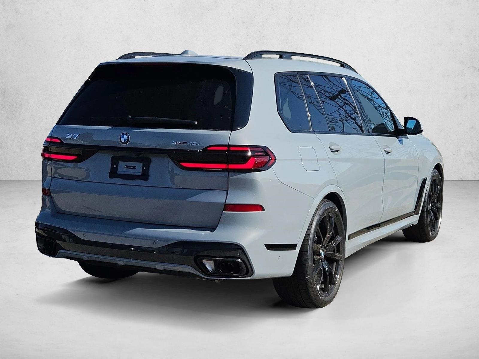 New 2027 BMW X7 xDrive40i SUV