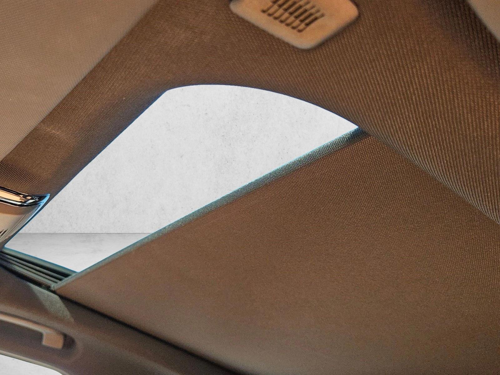2026 BMW 3 Series 330i - Photo 15