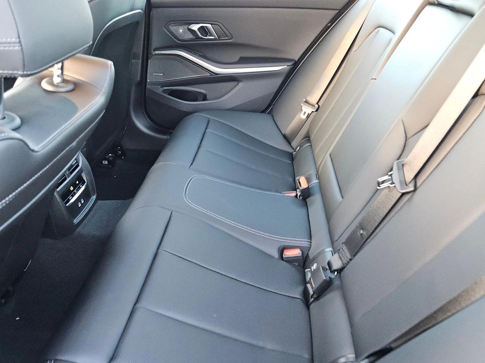 2026 BMW 3 Series 330i - Photo 16