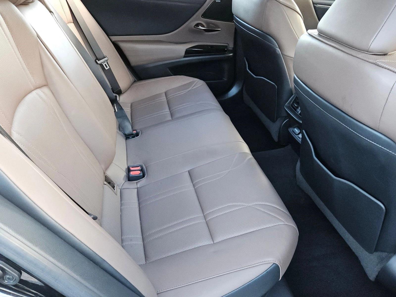 2022 Lexus ES Hybrid 300h Luxury - Photo 18