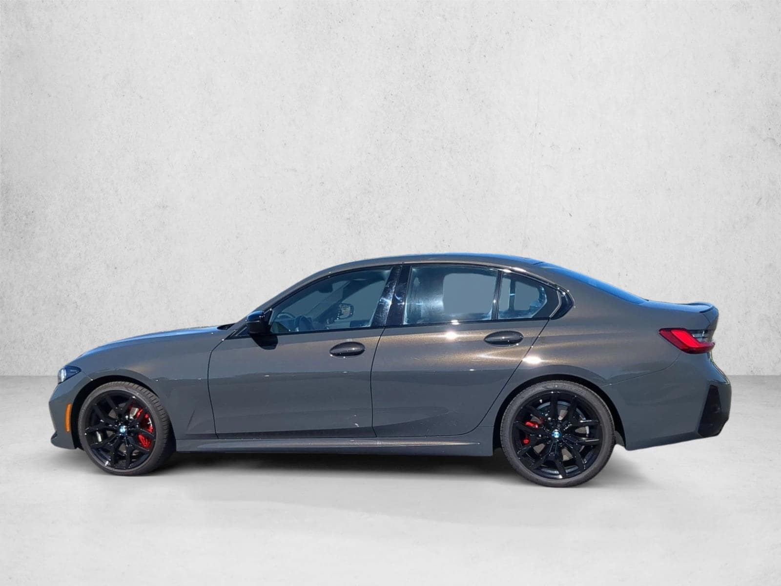 2026 BMW 3 Series 330i - Photo 9