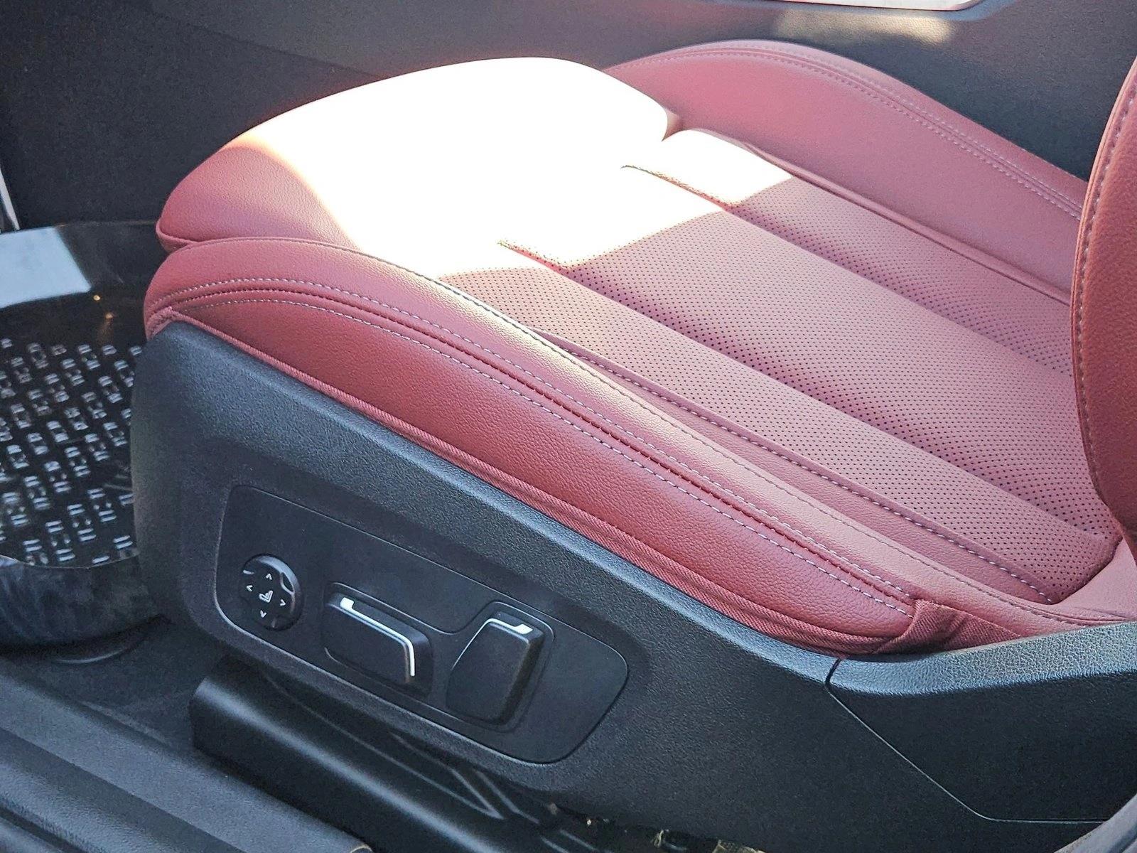 New 2026 BMW 330i Sedan