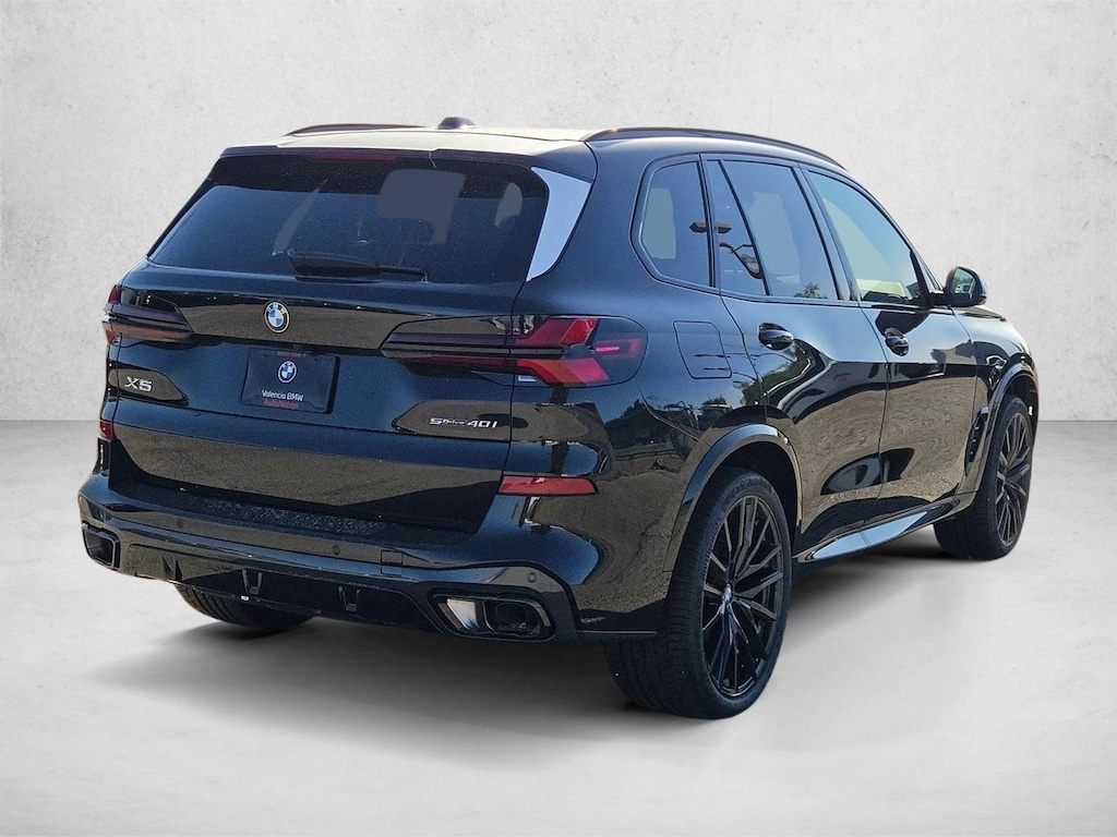 New 2026 BMW X5 sDrive40i SUV