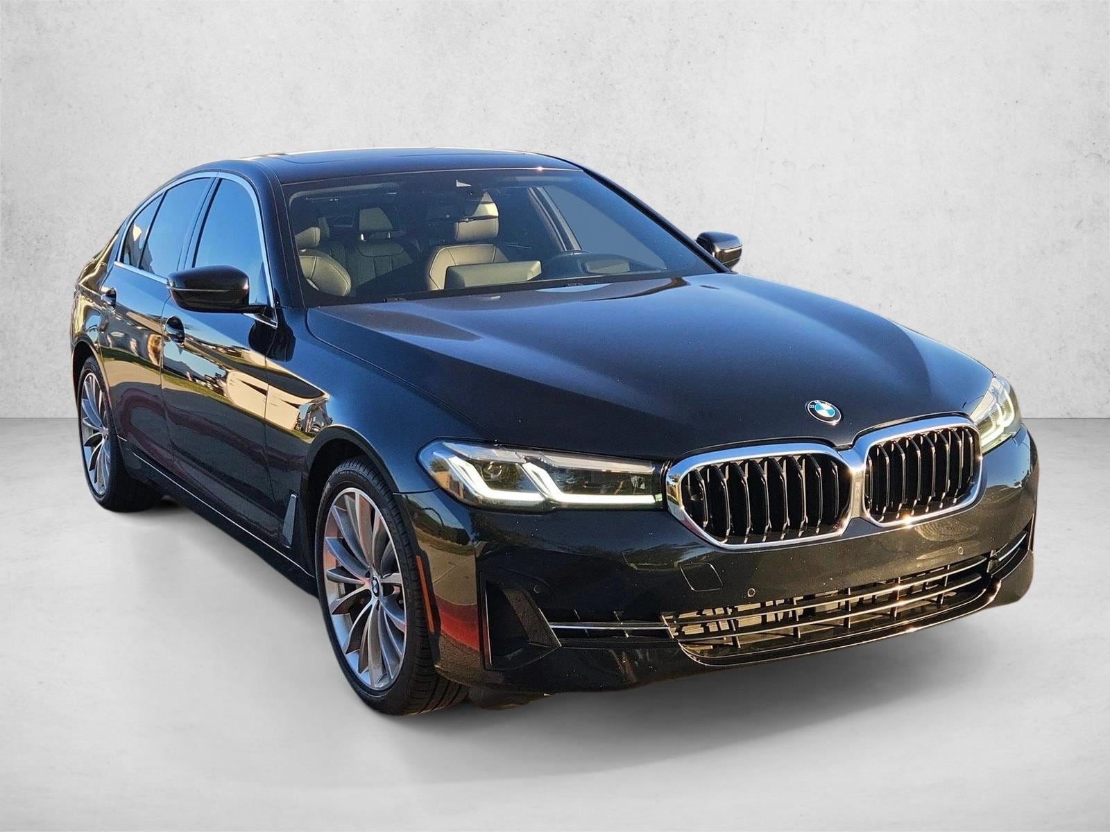 2023 BMW 5 Series 530i - Photo 3