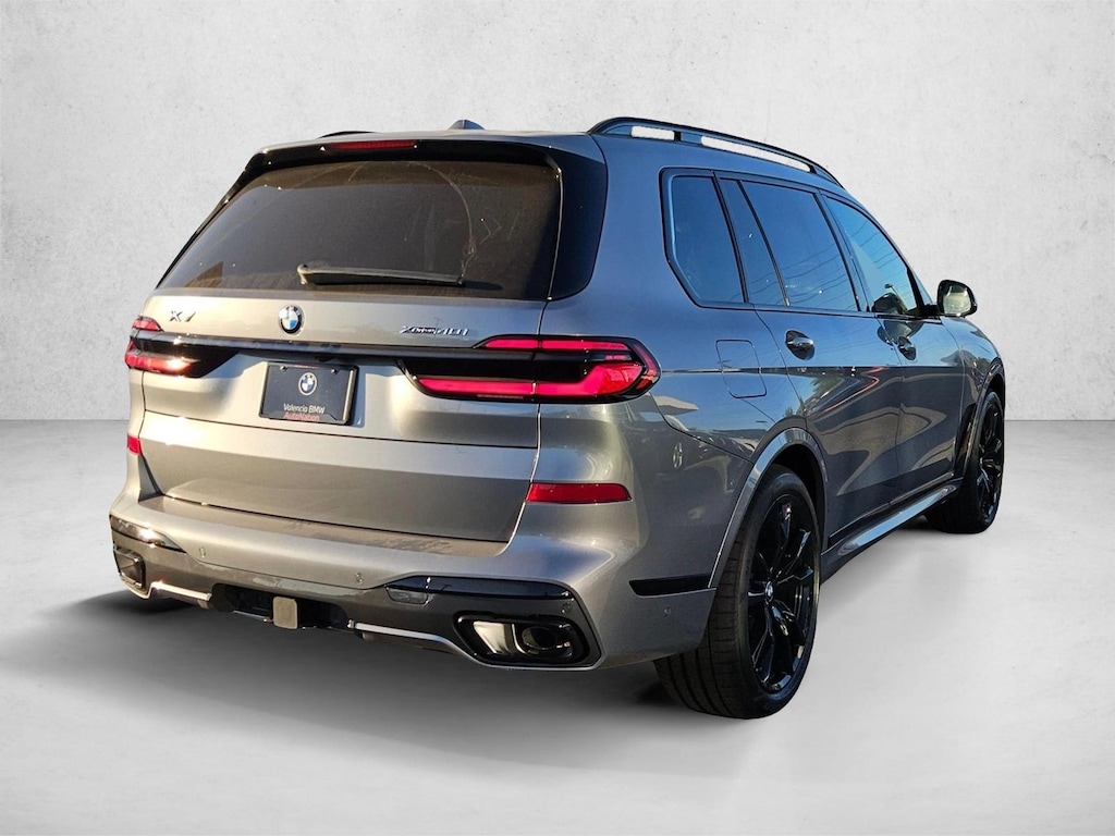New 2027 BMW X7 xDrive40i SUV