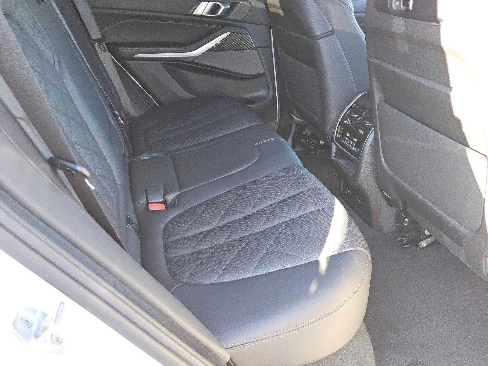 2024 BMW X5 M60i - Photo 21
