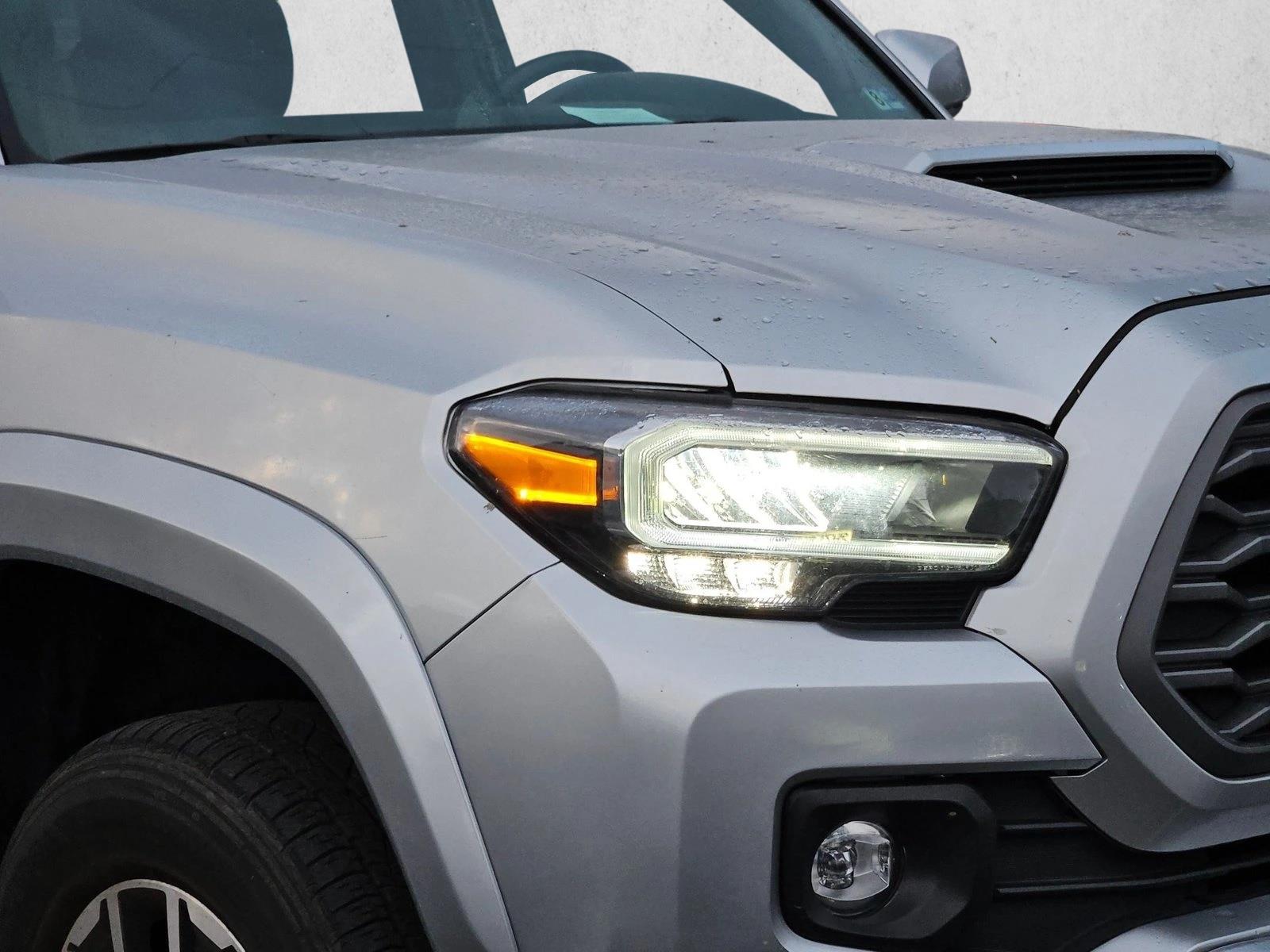 2022 Toyota Tacoma TRD Sport - Photo 4