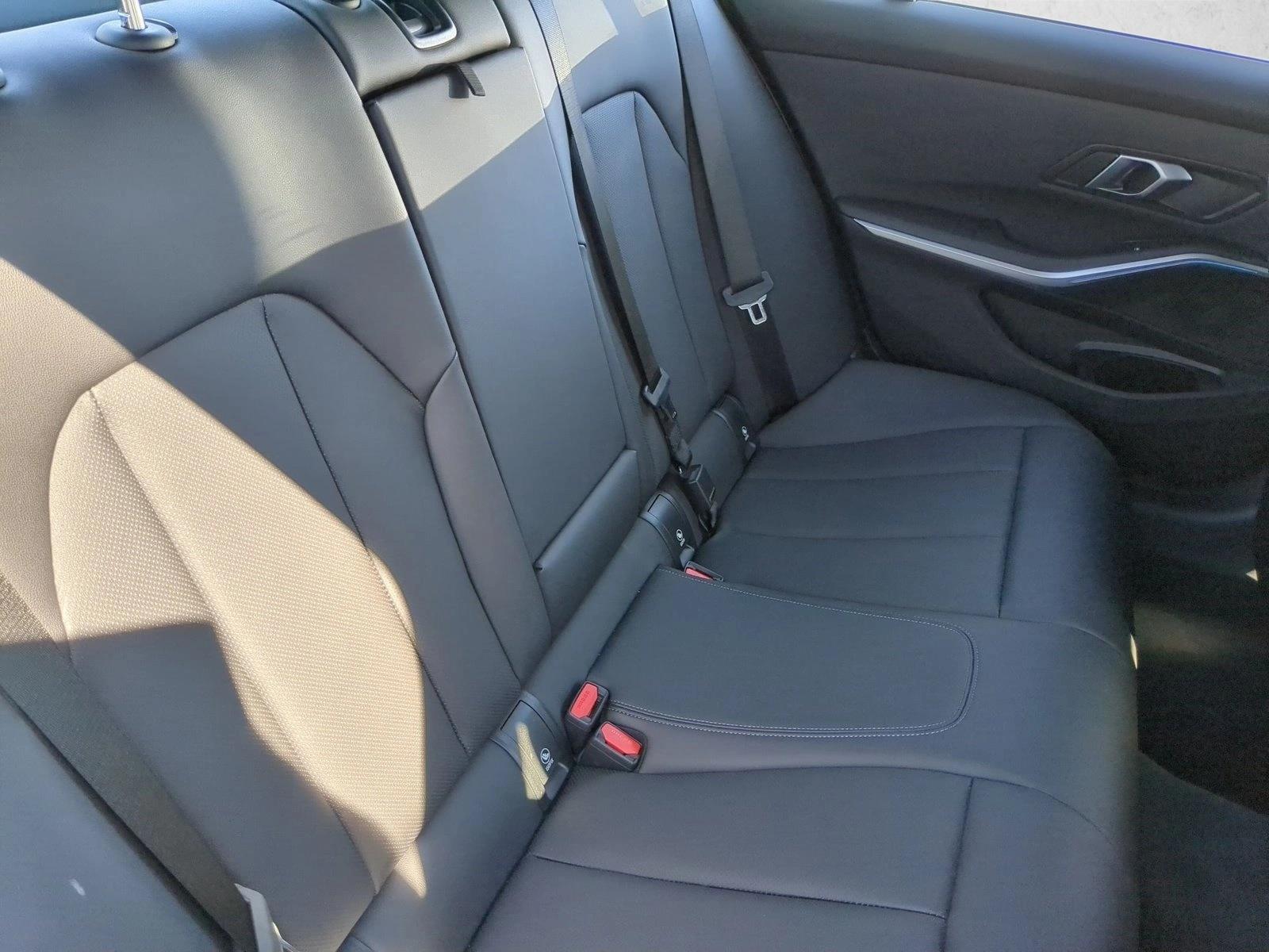 2026 BMW 3 Series 330i - Photo 20