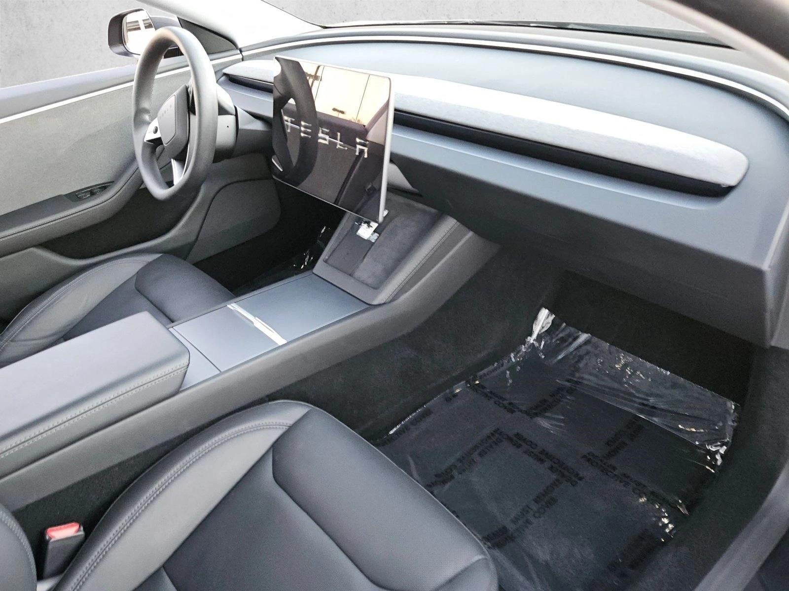 2025 Tesla Model 3 Long Range - Photo 20