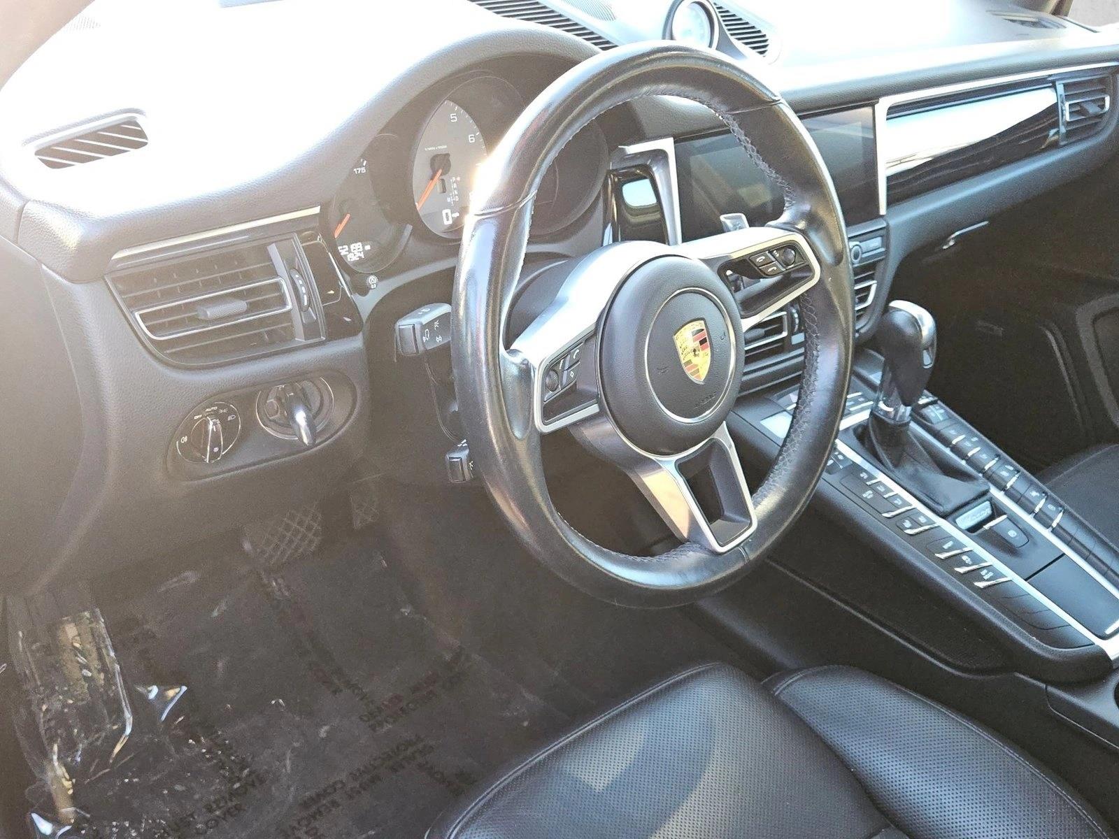 2021 Porsche Macan S - Photo 10