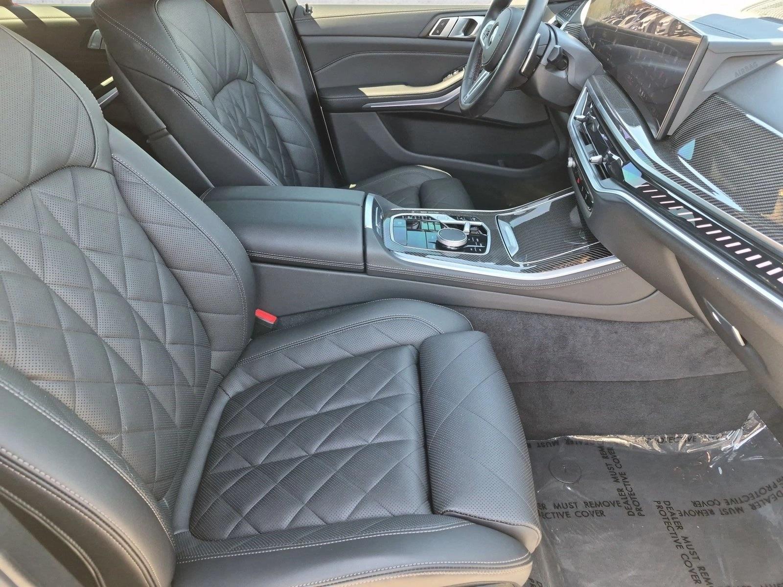 2025 BMW X5 M60i - Photo 22