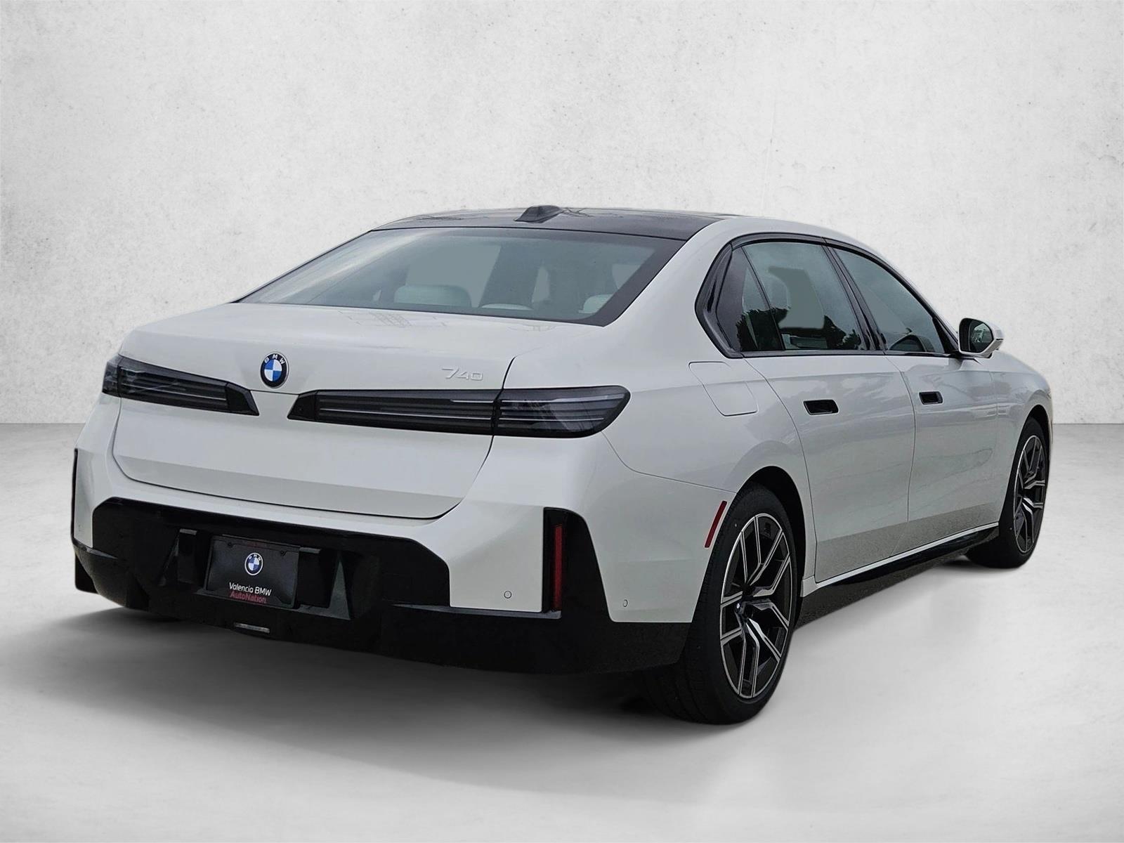 New 2027 BMW 740i Base Sedan