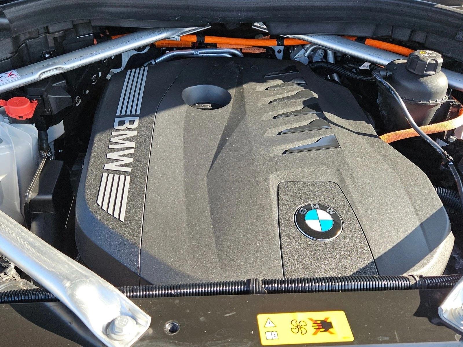 2026 BMW X5 50e - Photo 24