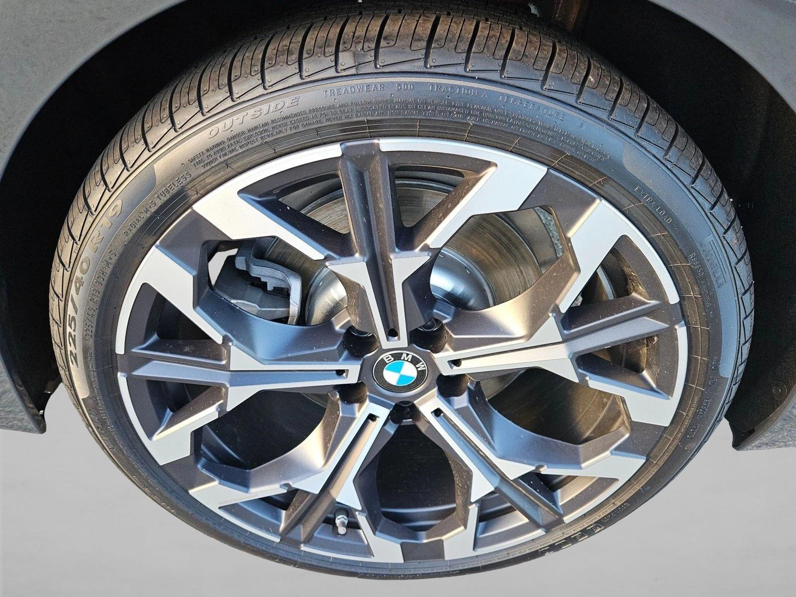 2026 BMW 3 Series 330i - Photo 10