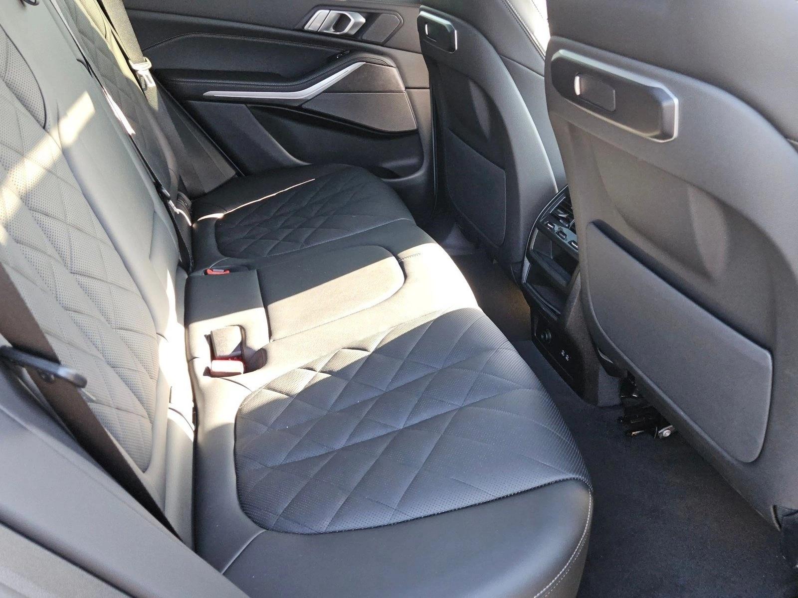 2026 BMW X5 40i - Photo 21
