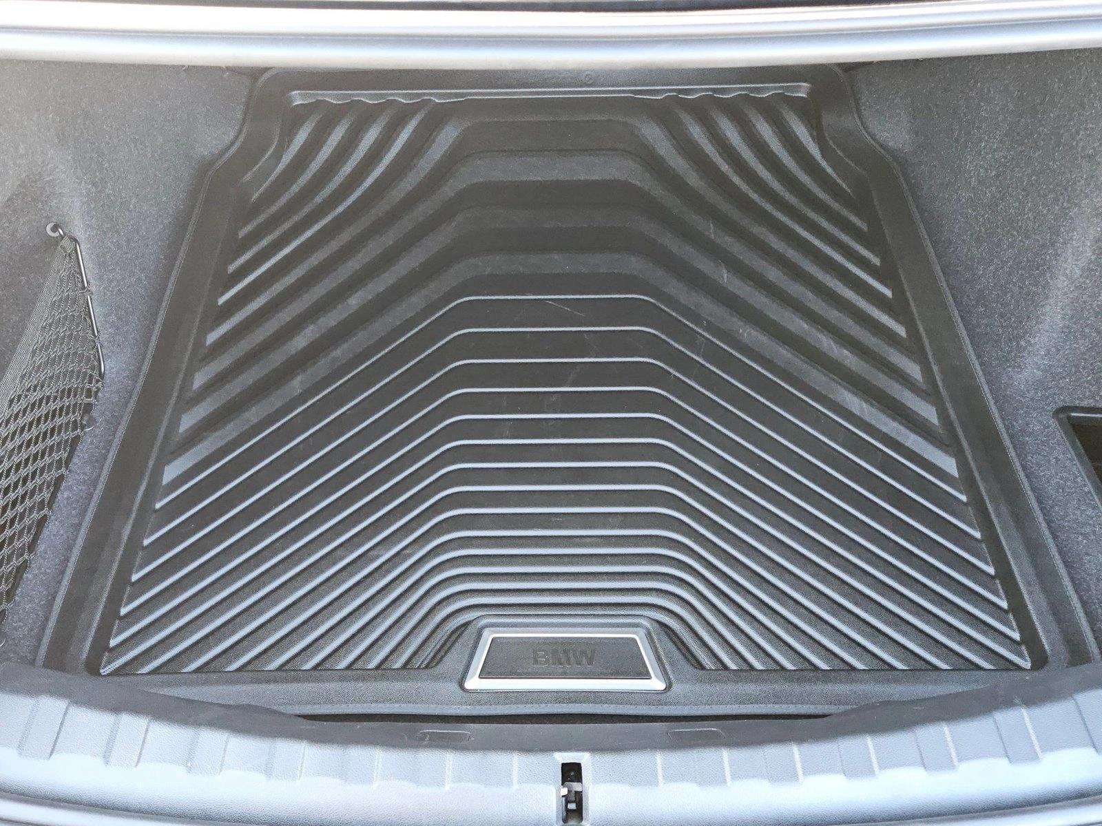 2026 BMW 3 Series 330i - Photo 6