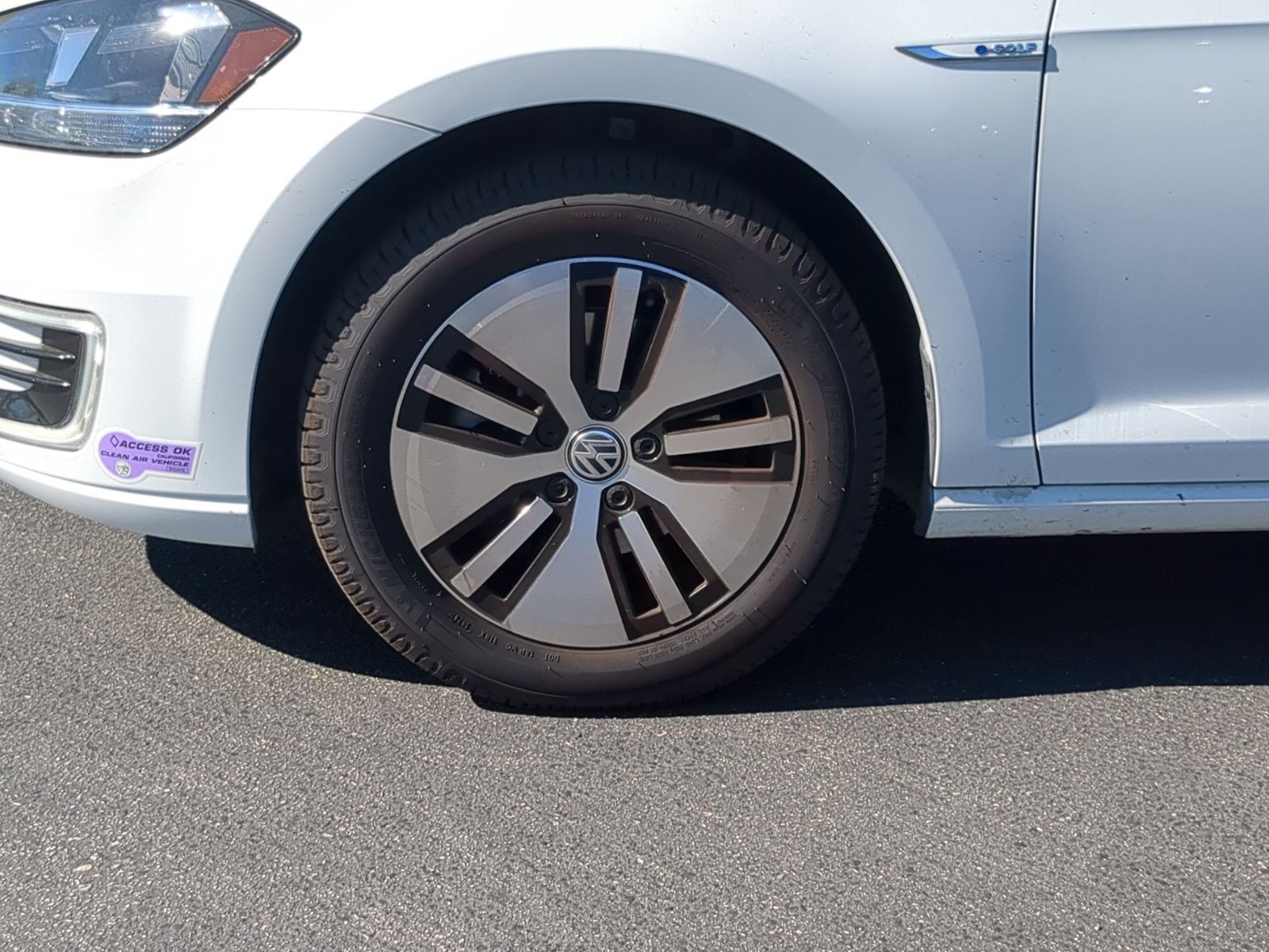 2019 Volkswagen e-Golf e-Golf SE - Photo 15