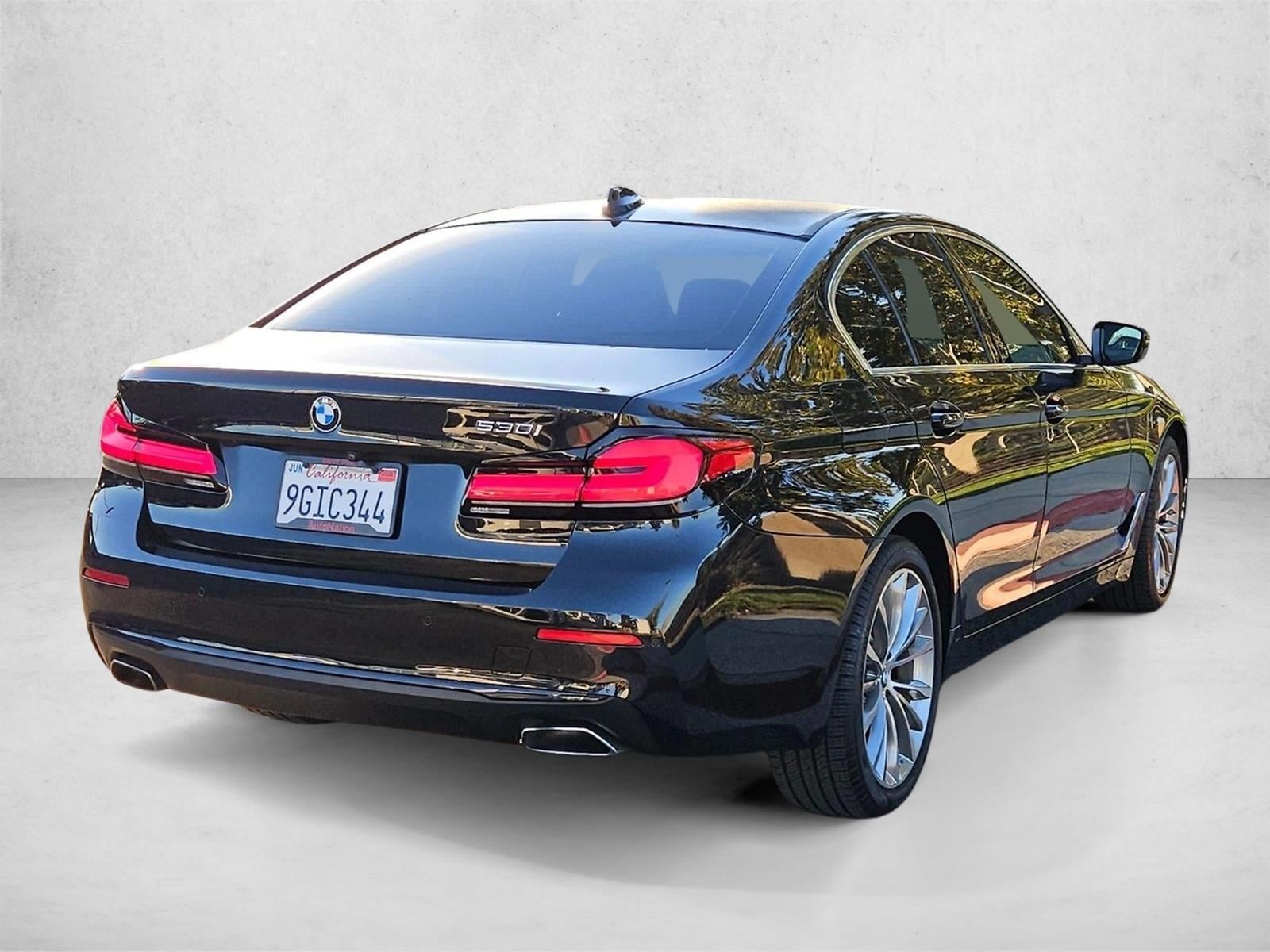 2023 BMW 5 Series 530i - Photo 5