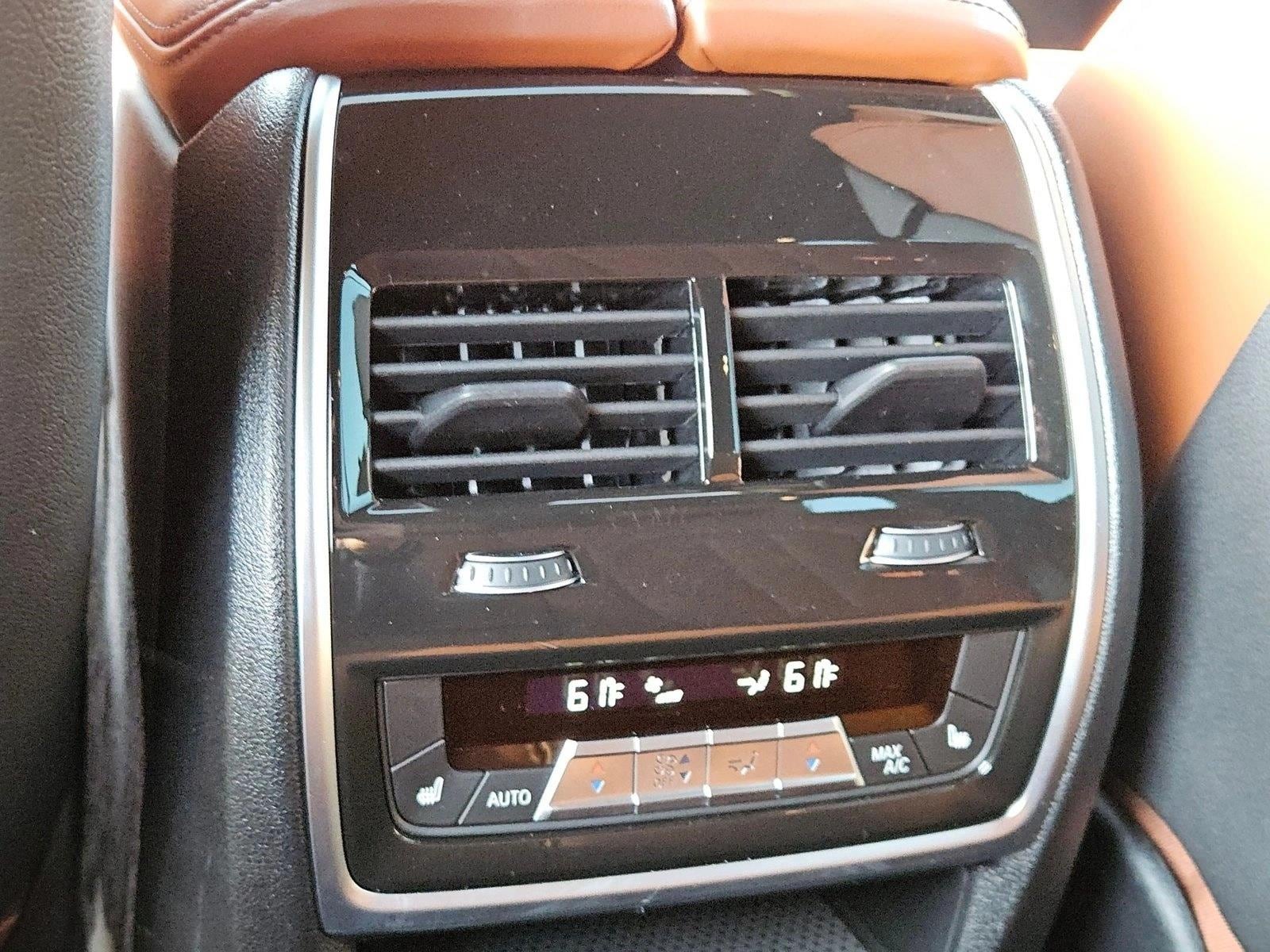 2026 BMW X5 50e - Photo 18