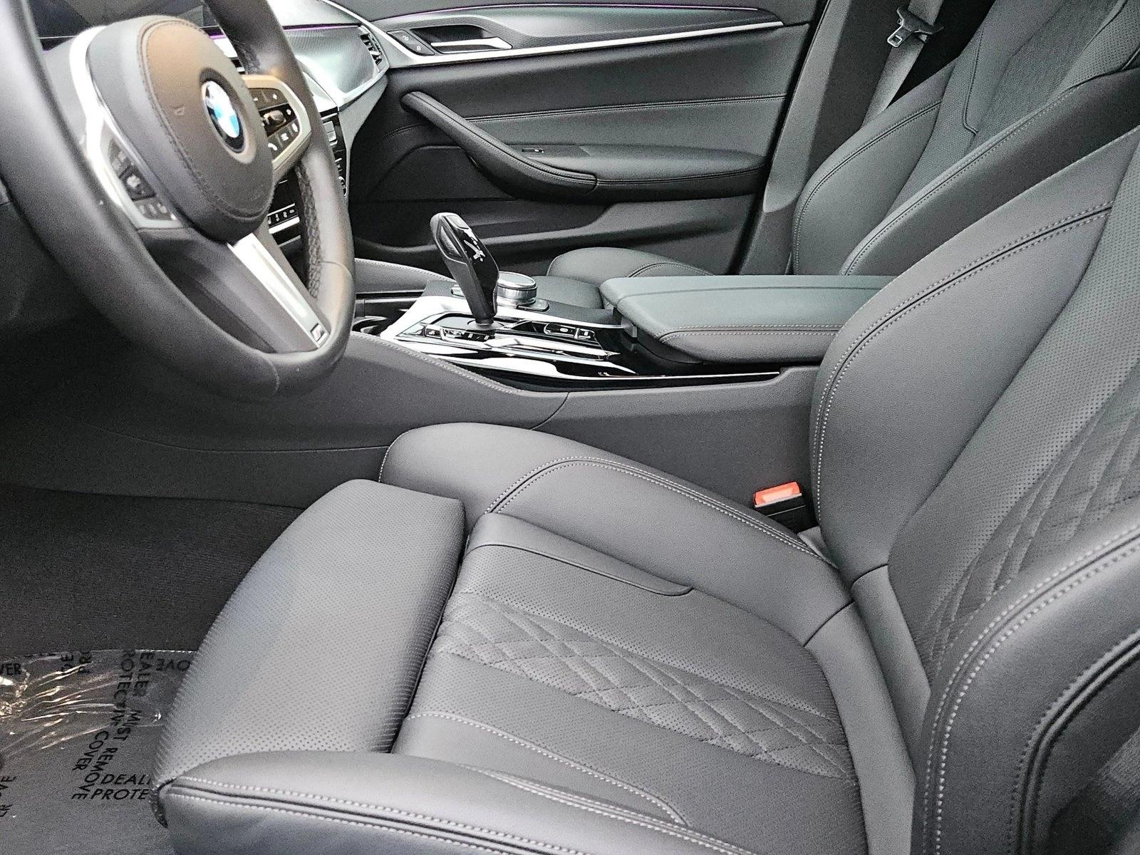 2023 BMW 5 Series 540i - Photo 17