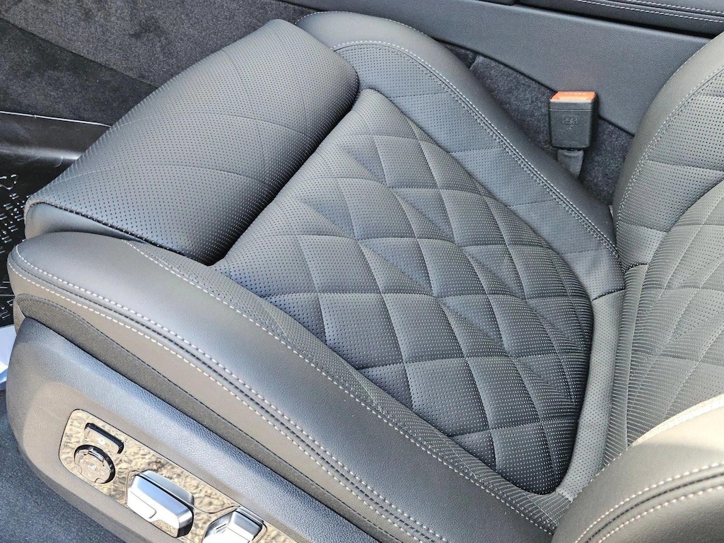 New 2027 BMW X7 xDrive40i SUV