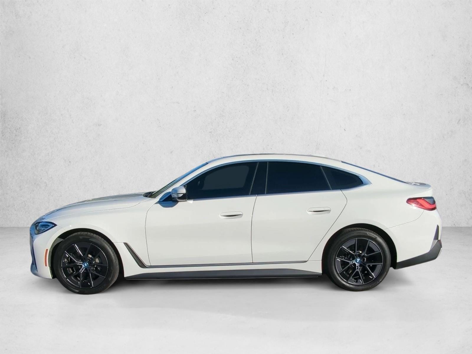 2024 BMW i4 40 - Photo 9